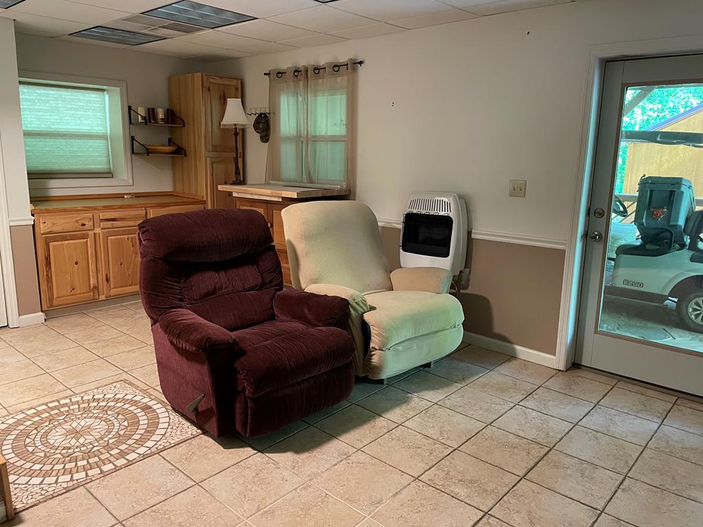 415389 Hayesville Residential