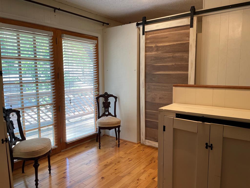 415389 Hayesville Residential