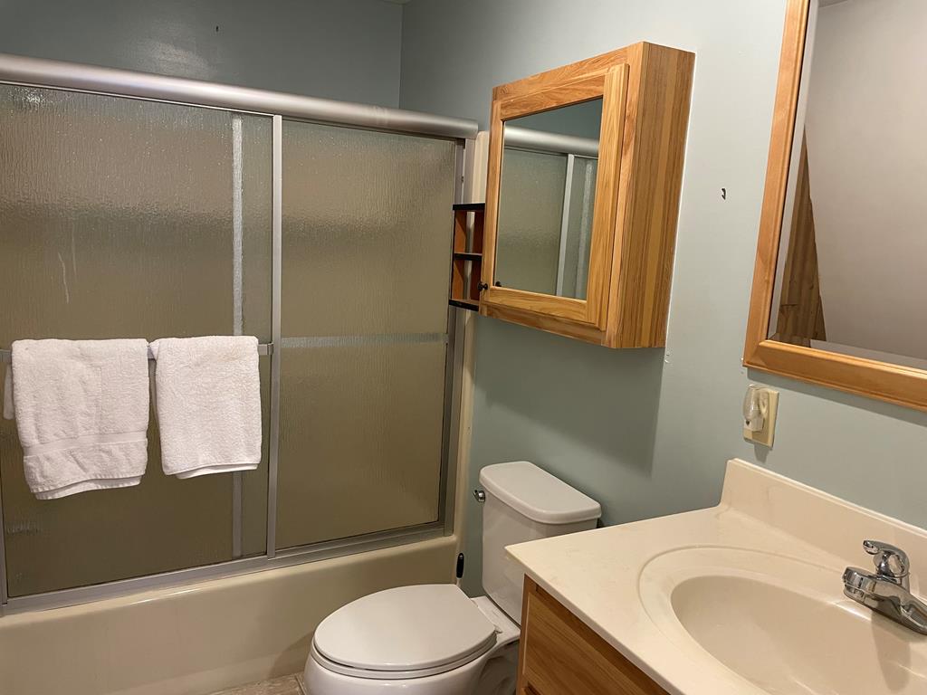 415389 Hayesville Residential