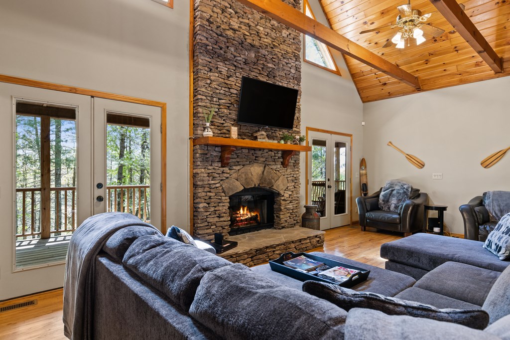 415394 Blue Ridge Residential