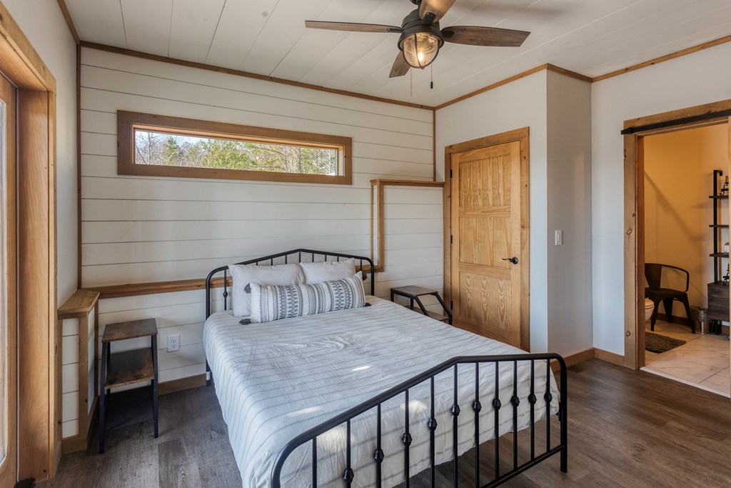 415404 Mineral Bluff Residential