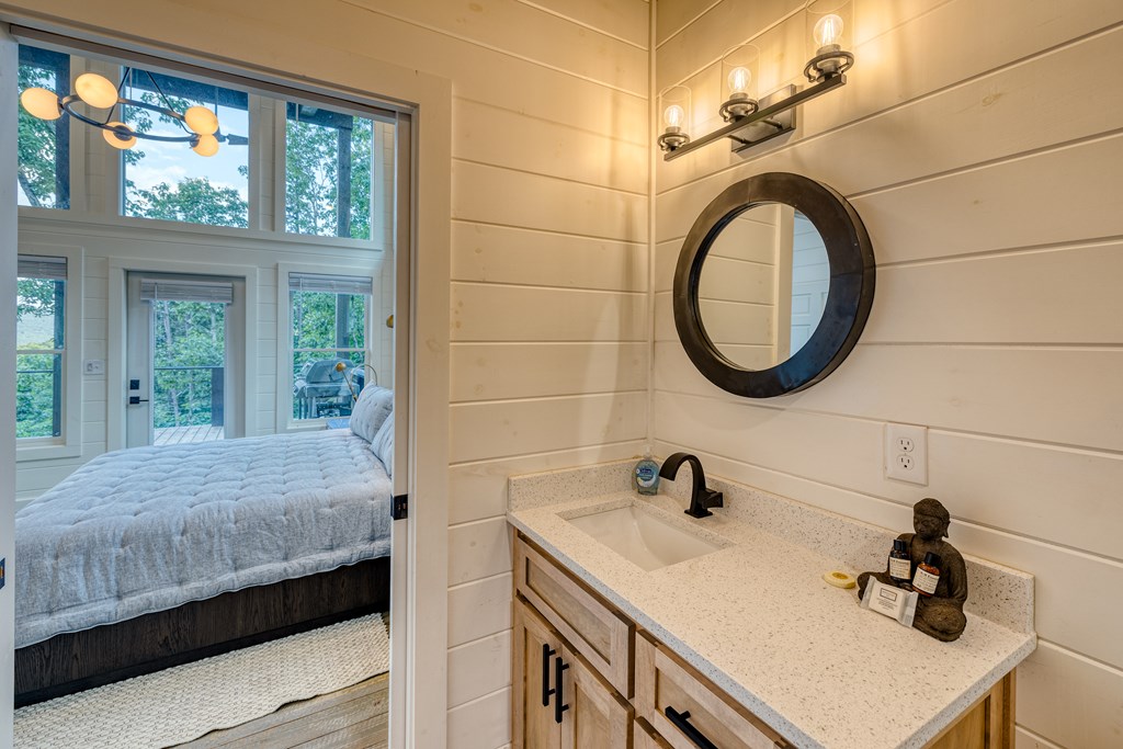415405 Blue Ridge Residential