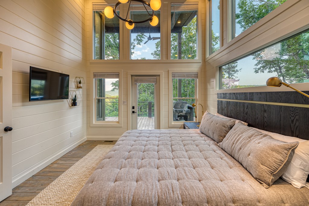 415405 Blue Ridge Residential