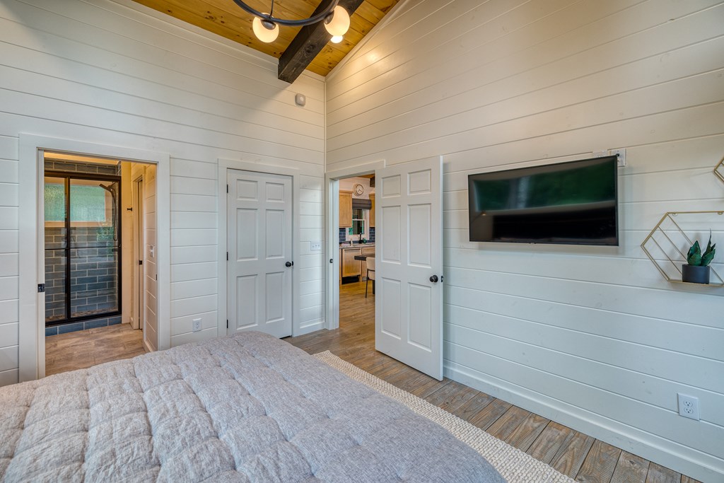 415405 Blue Ridge Residential