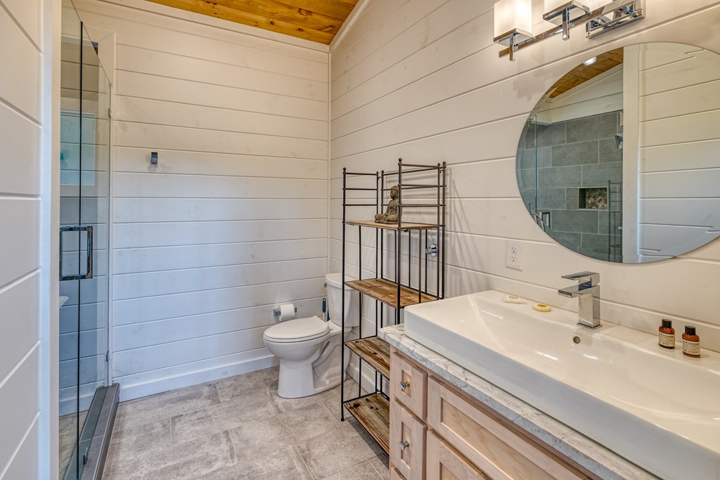 415405 Blue Ridge Residential