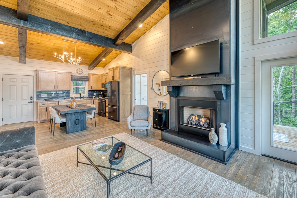 415405 Blue Ridge Residential
