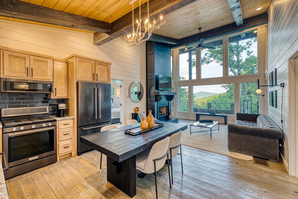 415405 Blue Ridge Residential
