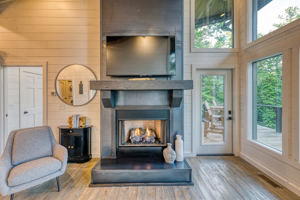 415405 Blue Ridge Residential