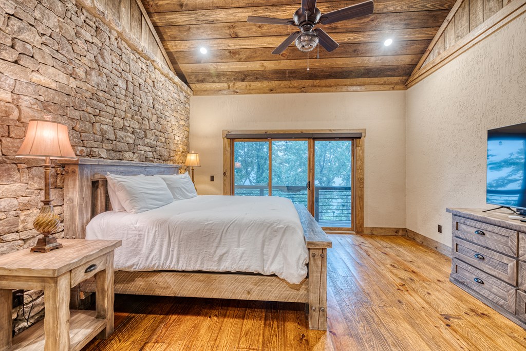 415406 Blue Ridge Residential