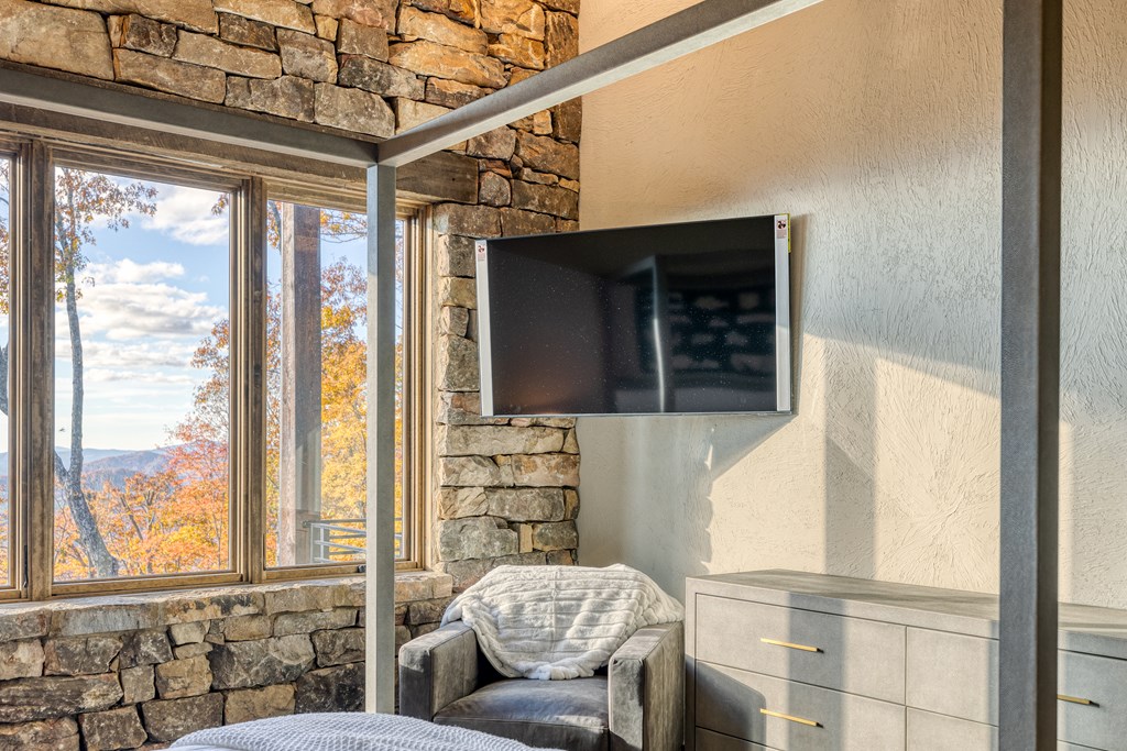 415407 Mineral Bluff Residential