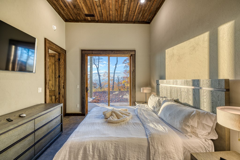415407 Mineral Bluff Residential