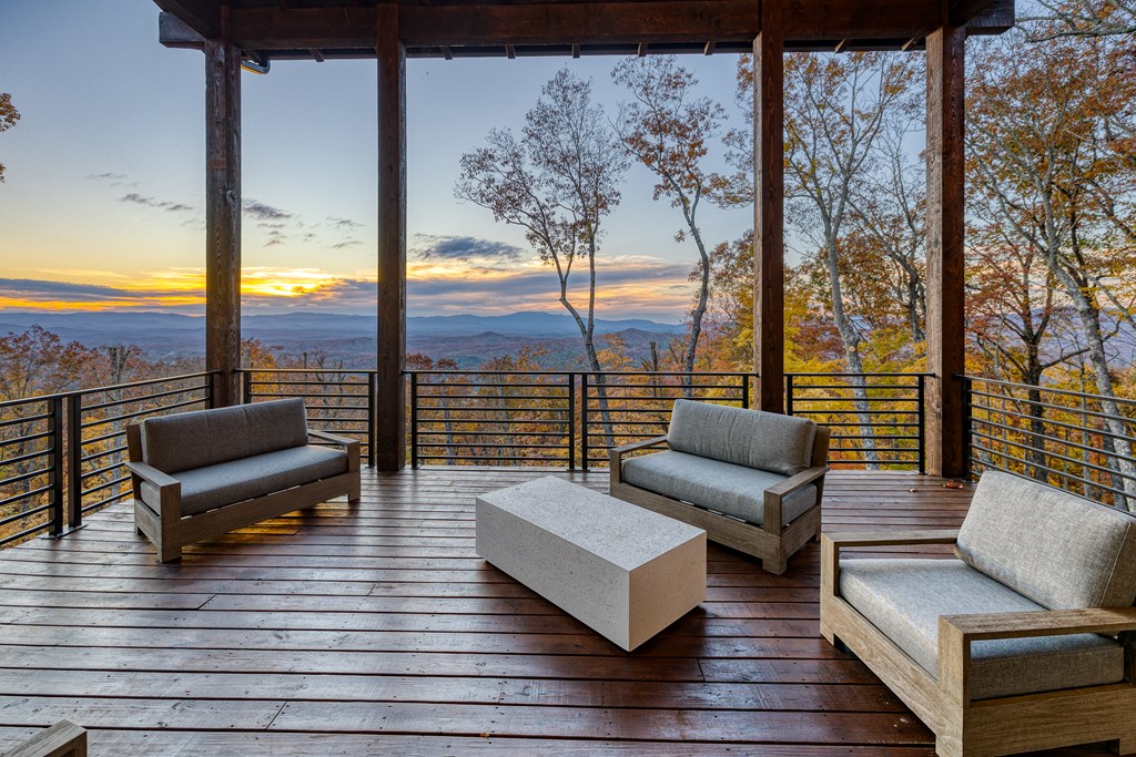 415407 Mineral Bluff Residential
