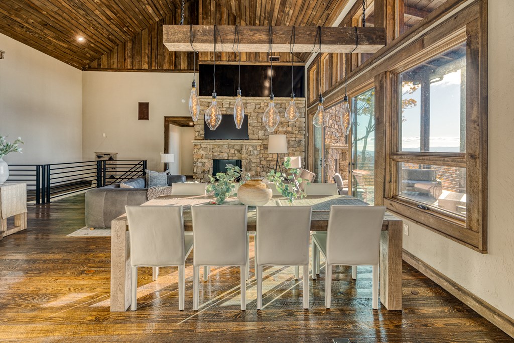 415407 Mineral Bluff Residential