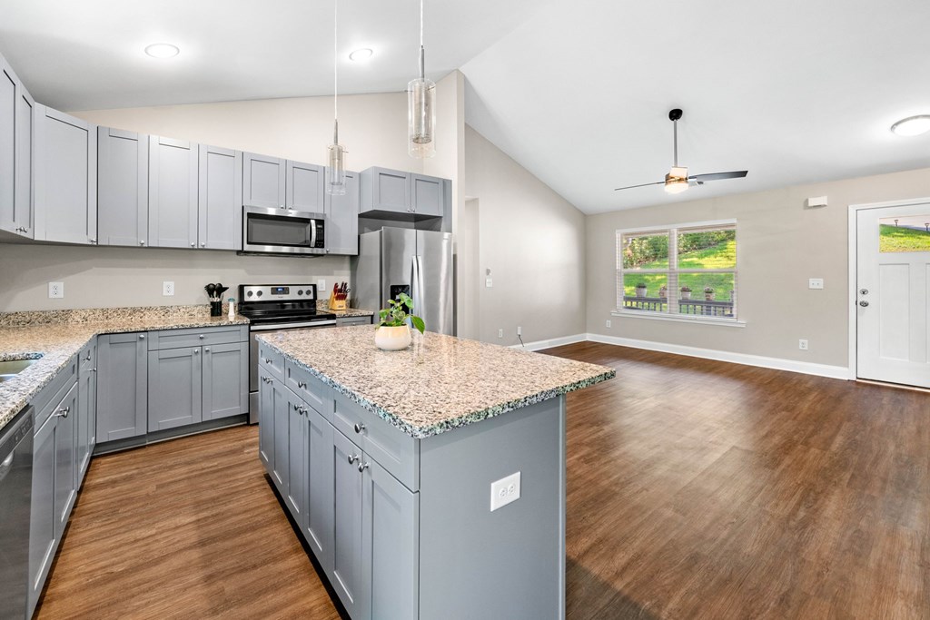 415409 Dawsonville Residential