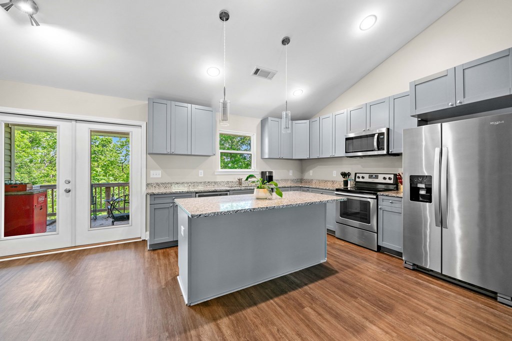 415409 Dawsonville Residential