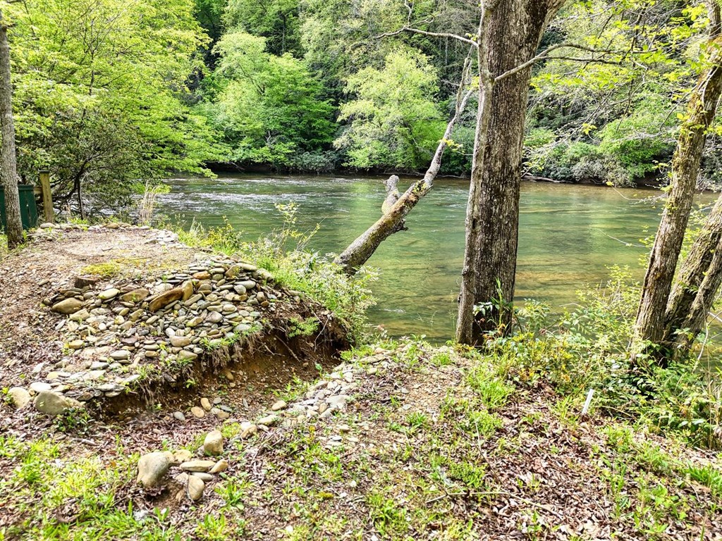 415410 Hayesville Residential