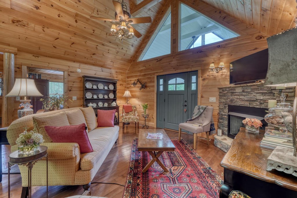 415410 Hayesville Residential