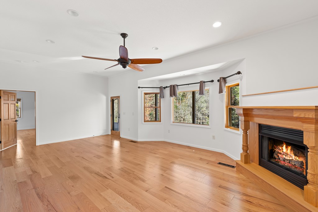 415412 Blue Ridge Residential