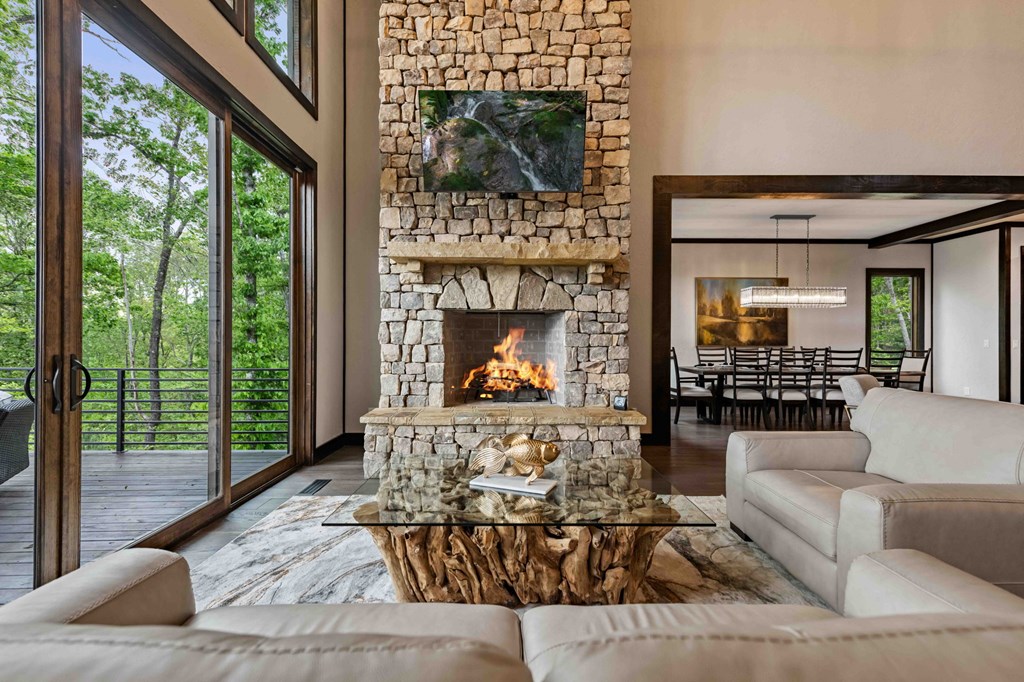 415413 Mineral Bluff Residential