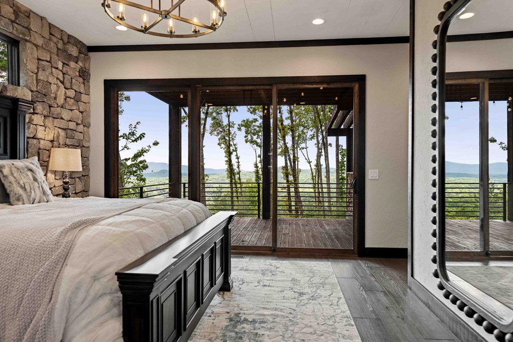 415413 Mineral Bluff Residential