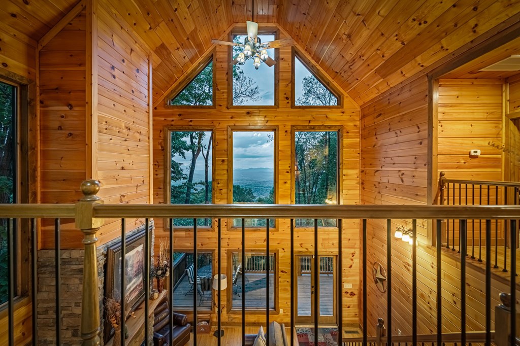 415415 Mineral Bluff Residential