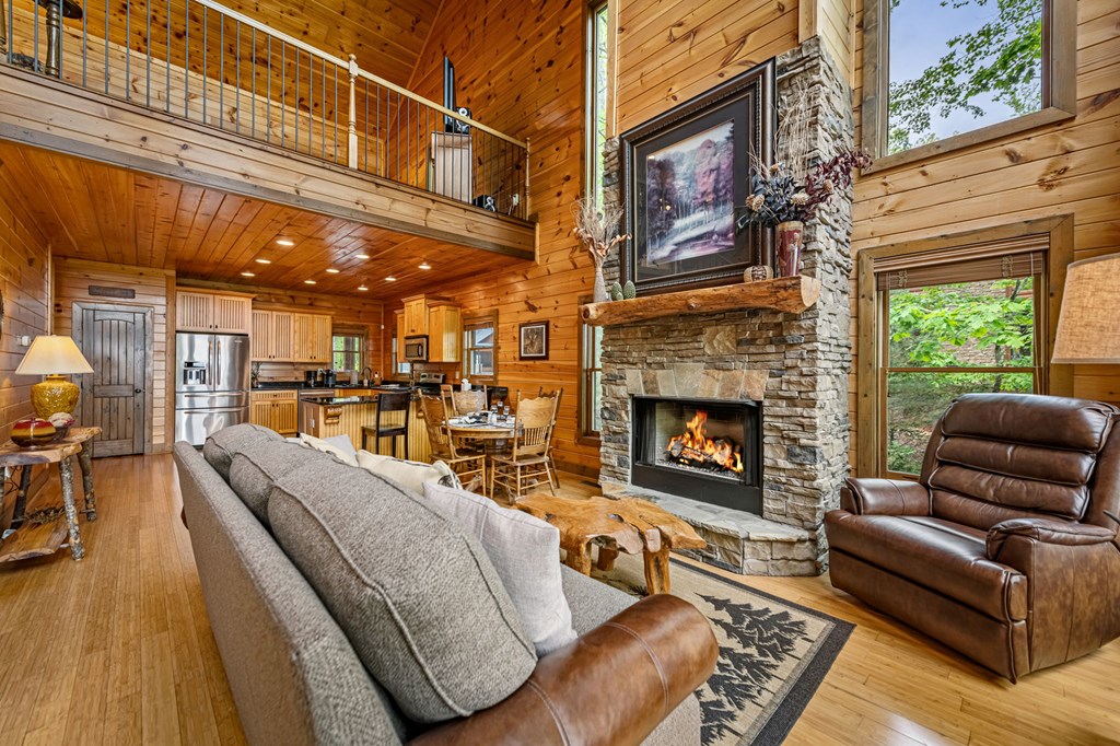 415415 Mineral Bluff Residential