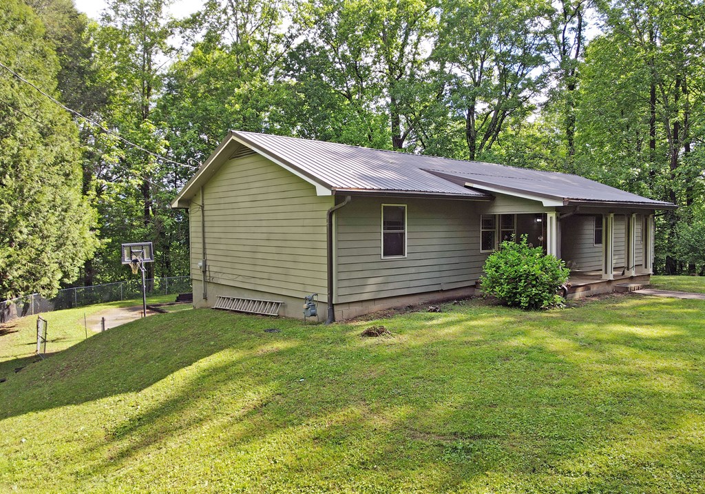415423 East Ellijay Residential