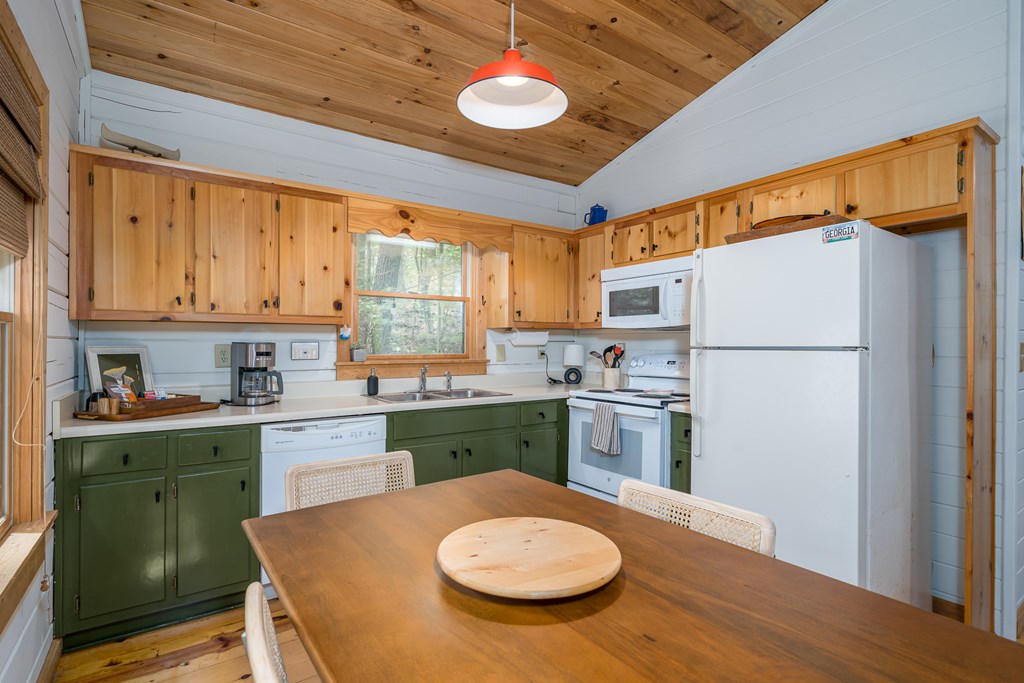 415424 Blue Ridge Residential