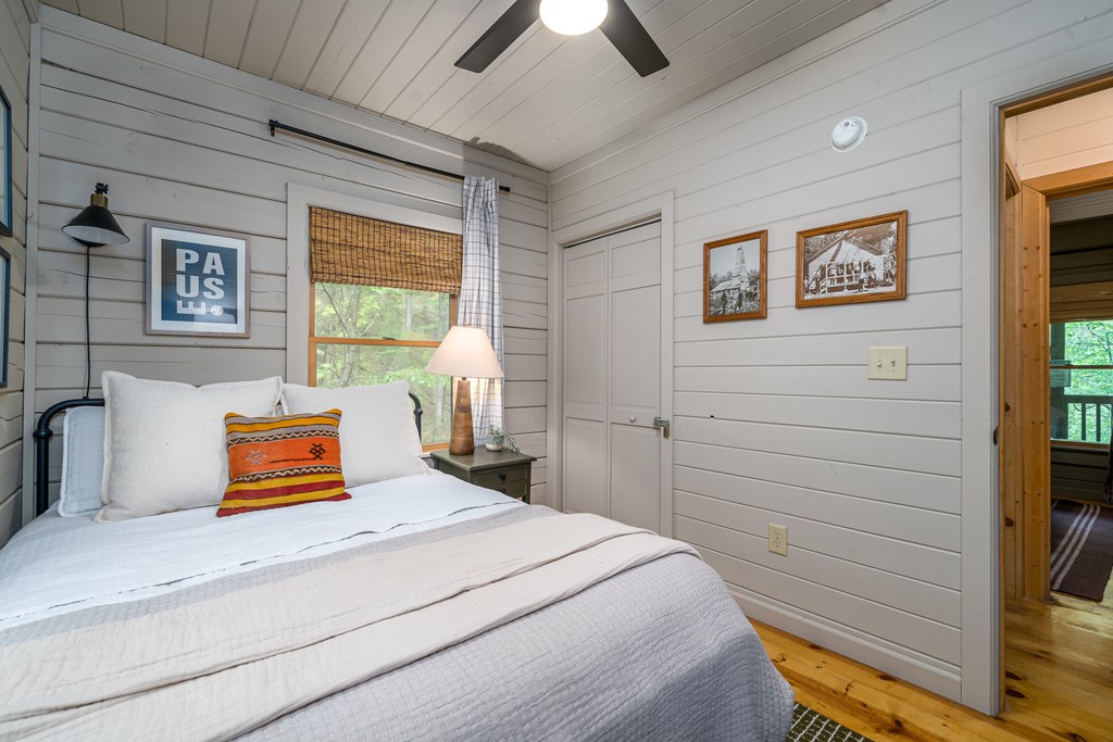 415424 Blue Ridge Residential