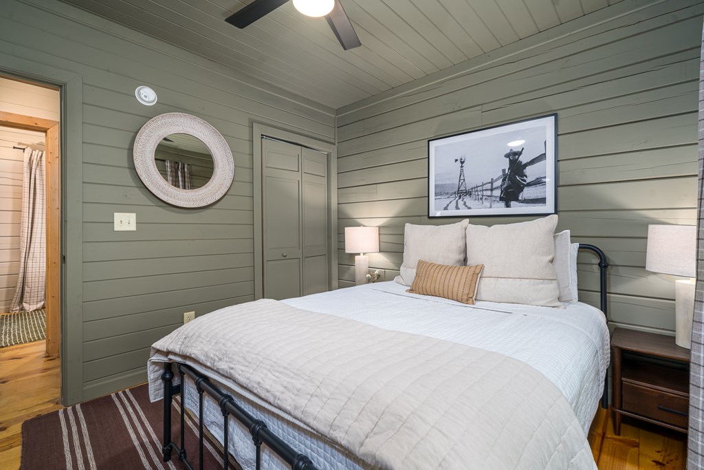 415424 Blue Ridge Residential