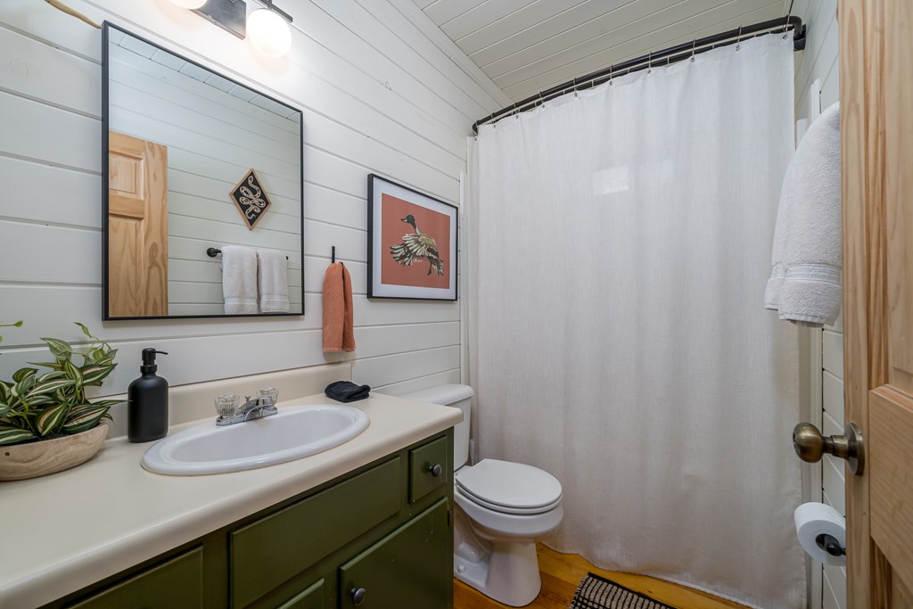 415424 Blue Ridge Residential