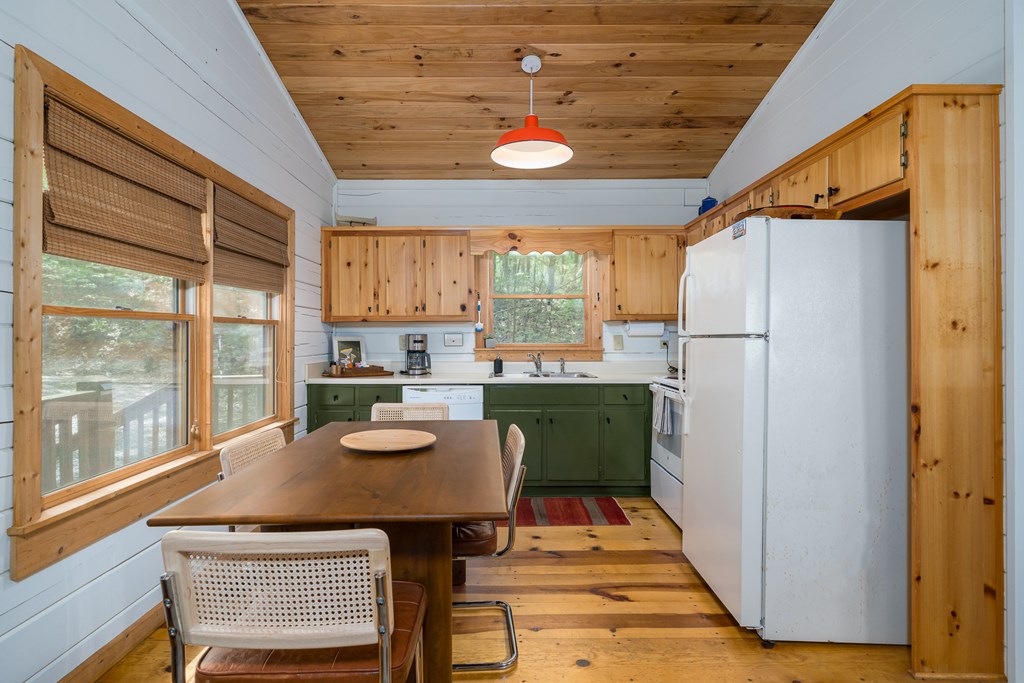 415424 Blue Ridge Residential