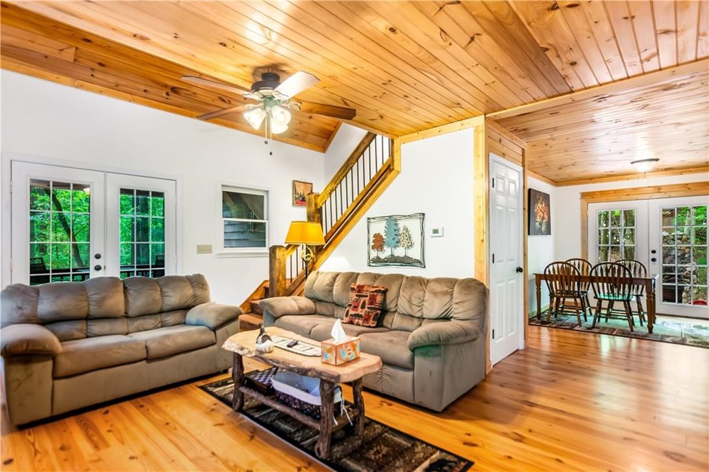 415425 Ellijay Residential