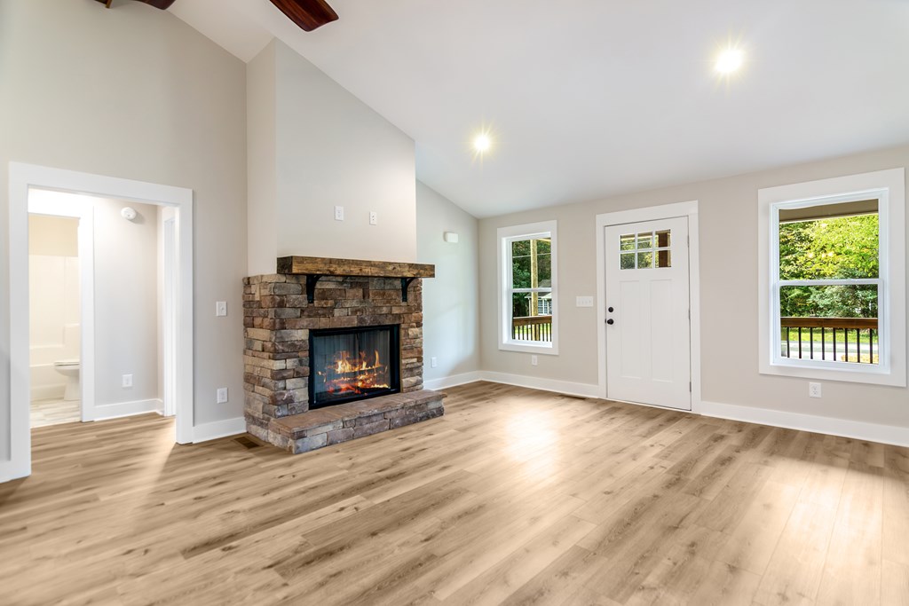 415430 Fairmont Residential