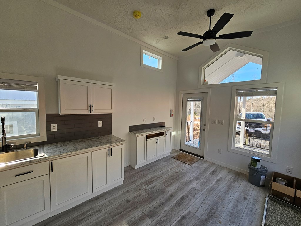 415435 Murphy Residential
