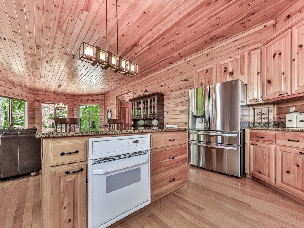 415437 Morganton Residential