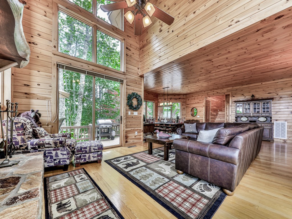 415437 Morganton Residential