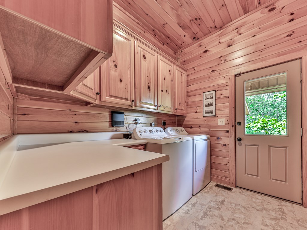 415437 Morganton Residential