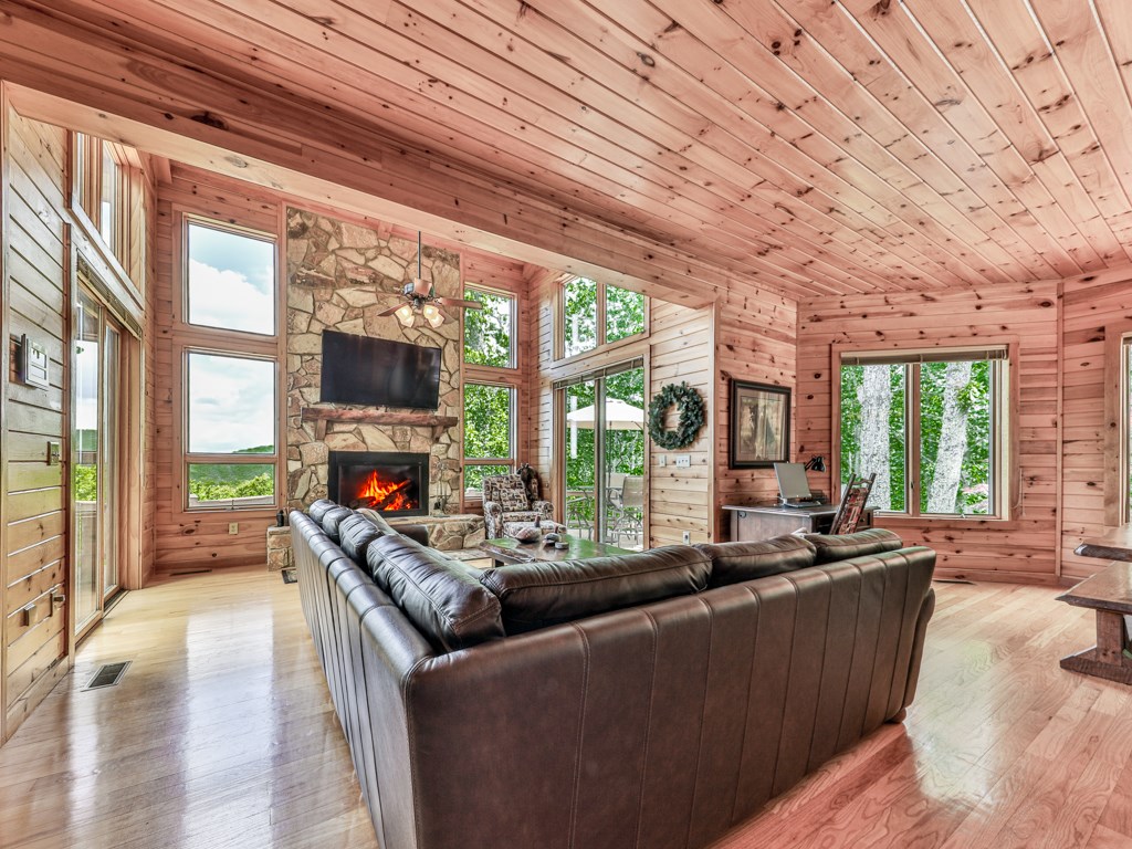 415437 Morganton Residential