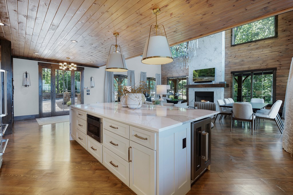 415438 Blue Ridge Residential