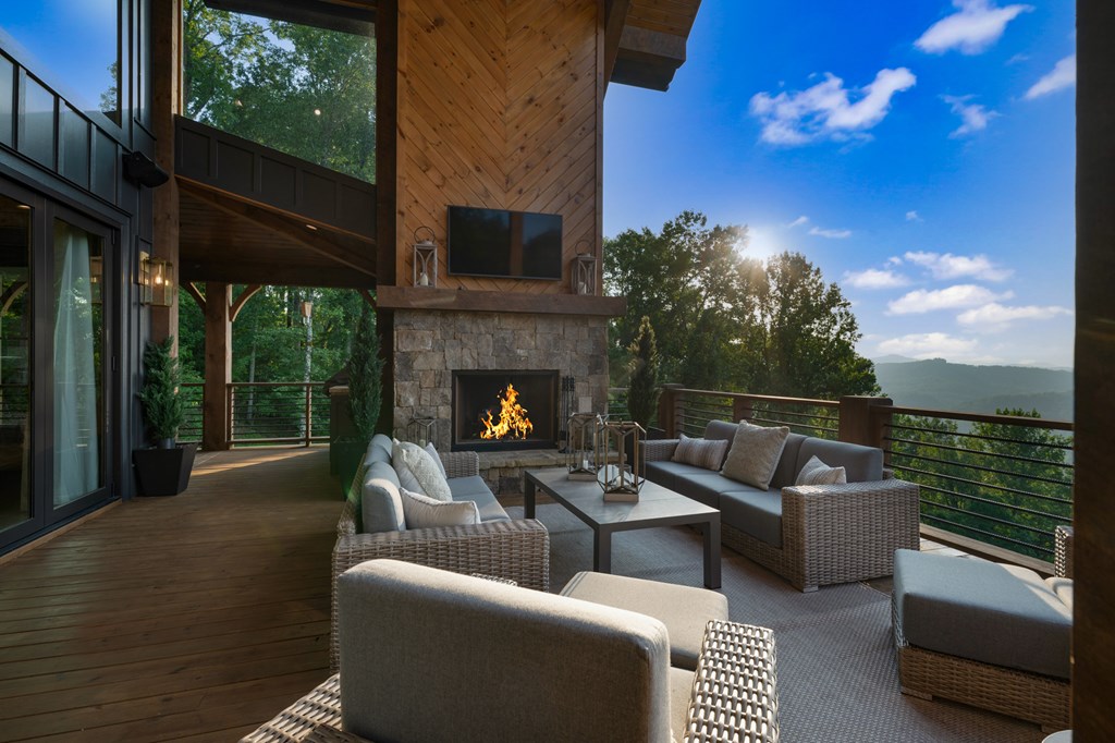 415438 Blue Ridge Residential
