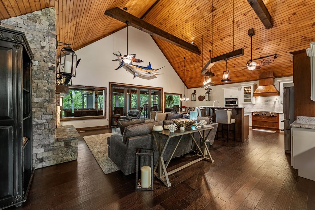 415441 Mineral Bluff Residential