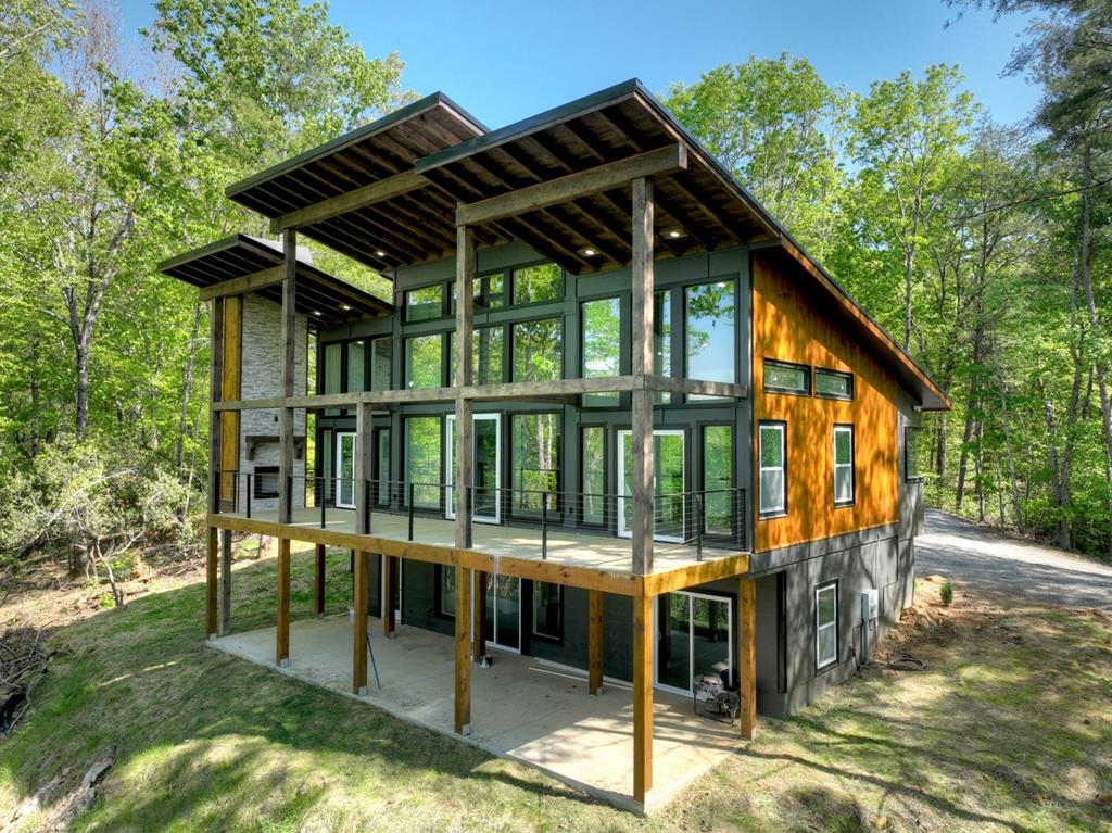 415445 Mineral Bluff 