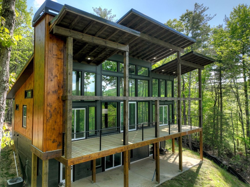415445 Mineral Bluff Residential