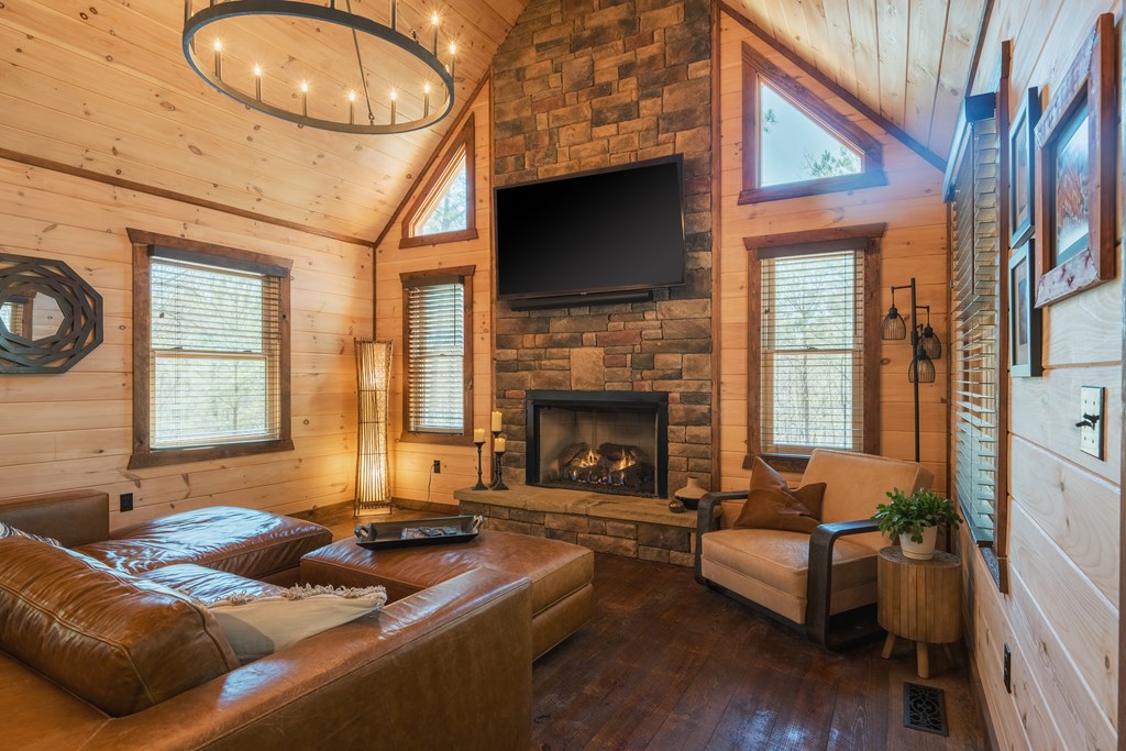 415447 Blue Ridge Residential