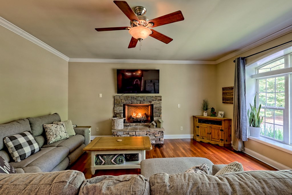 415462 Young Harris Residential