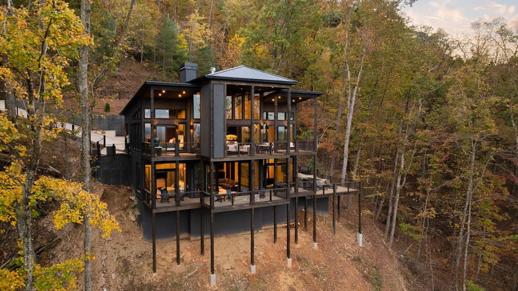415472 Blue Ridge 