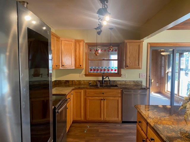 415476 Andrews Residential