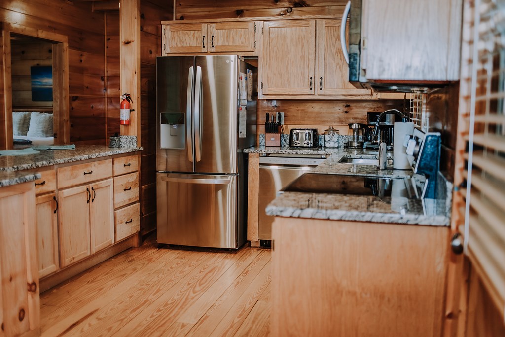 415479 Blue Ridge Residential