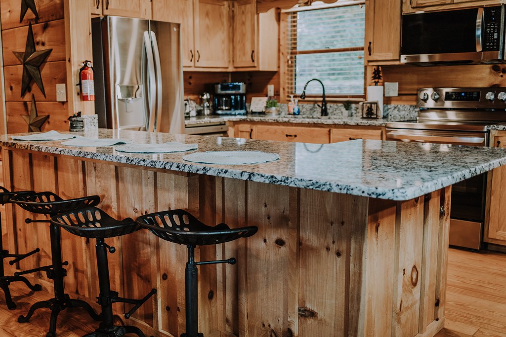 415479 Blue Ridge Residential
